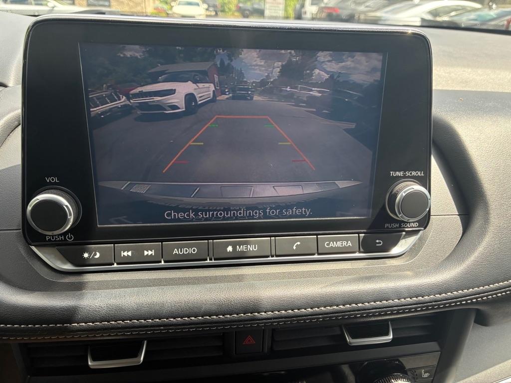 Nissan Rogue  2024