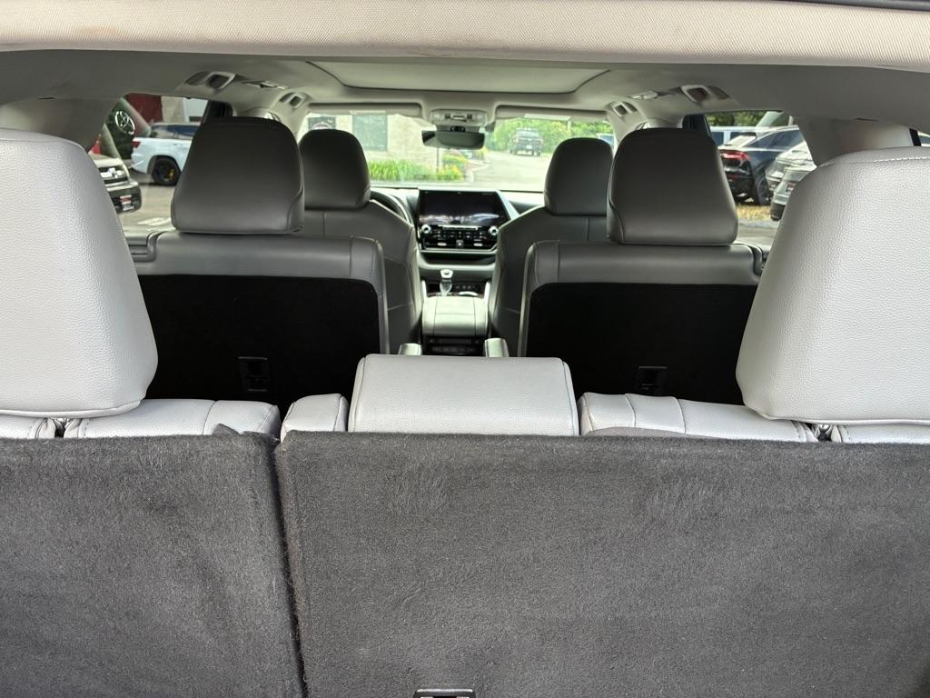 Toyota Highlander  2021