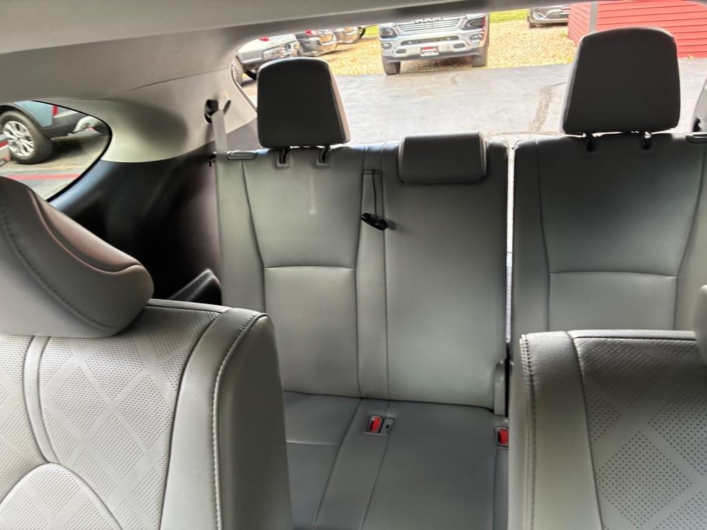 Toyota Highlander  2021