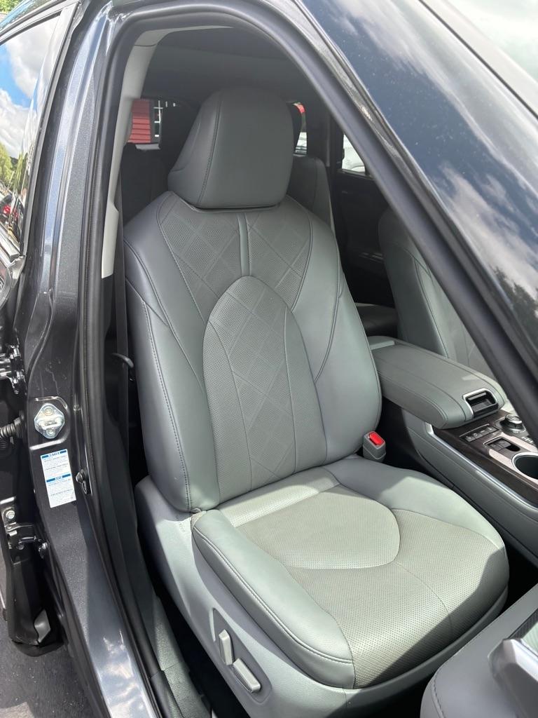 Toyota Highlander  2021