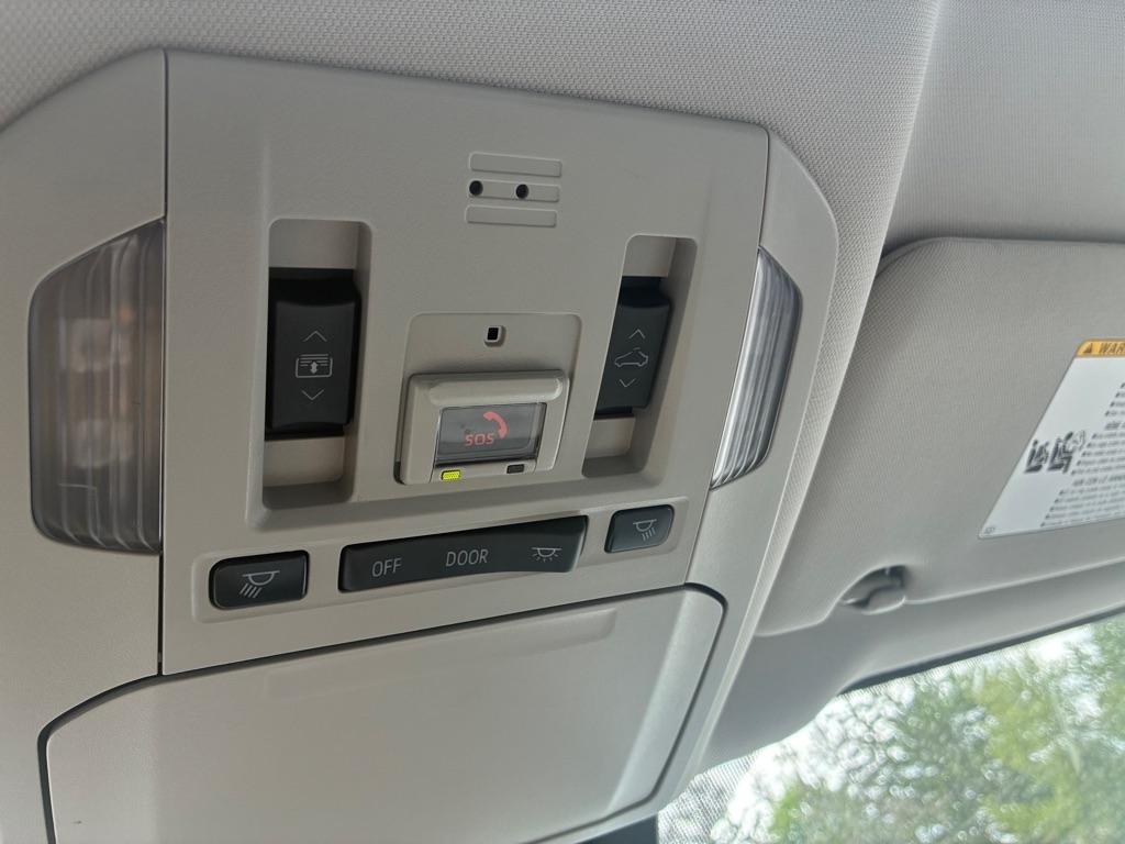 Toyota Highlander  2021