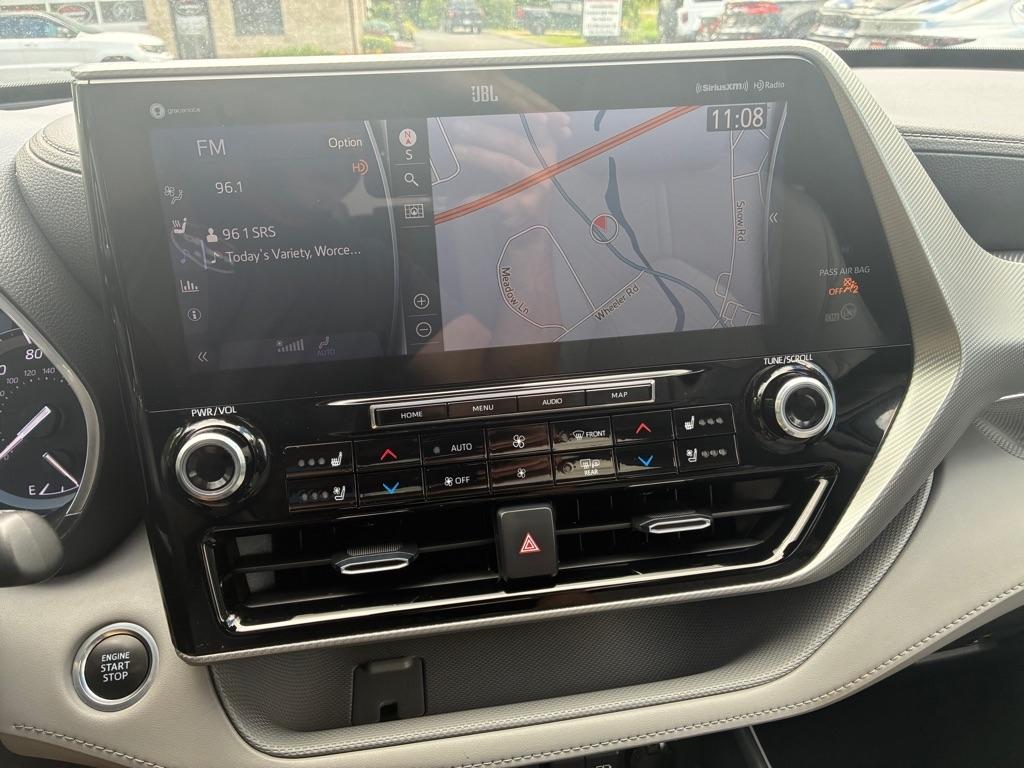 Toyota Highlander  2021