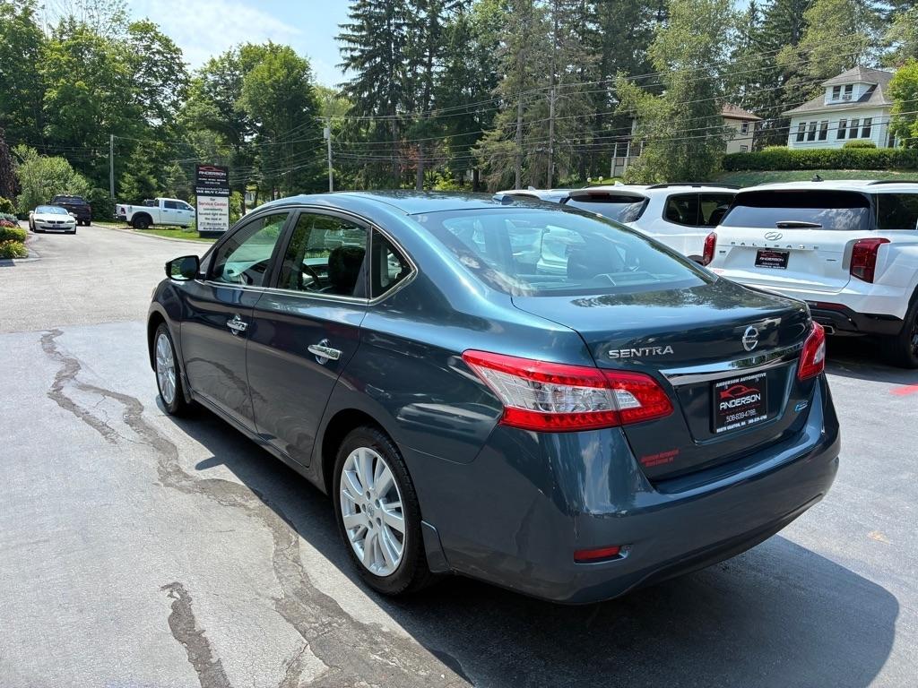Nissan Sentra  2014