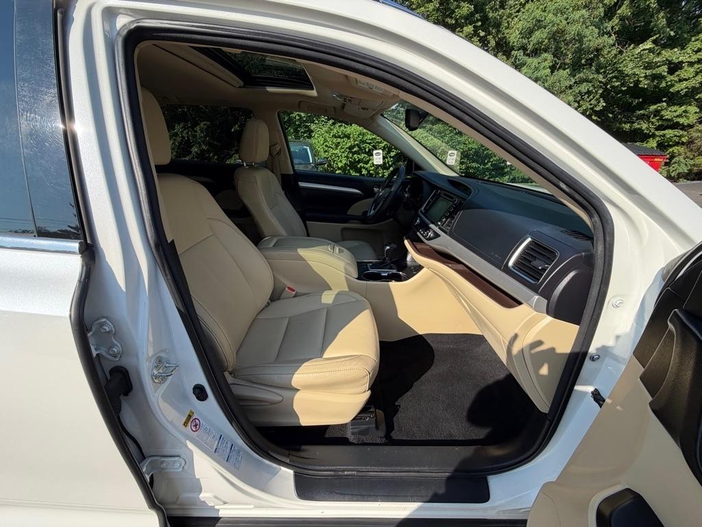Toyota Highlander  2016