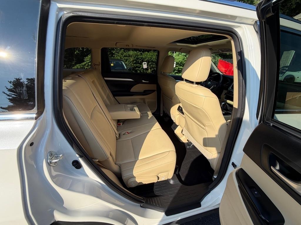 Toyota Highlander  2016