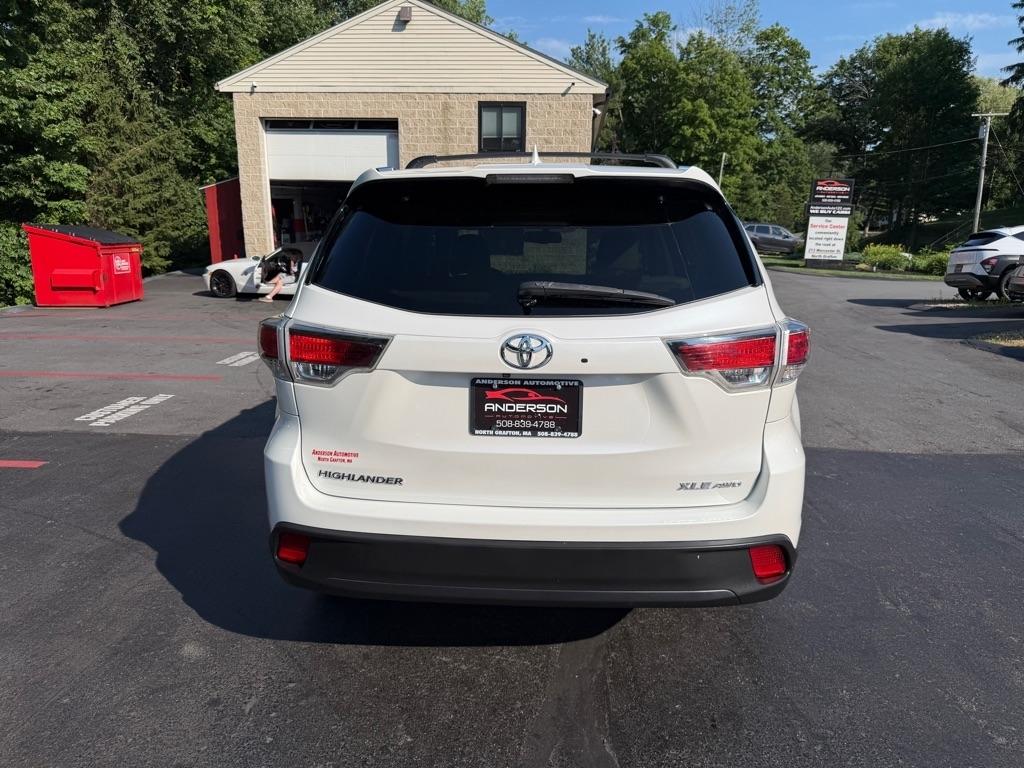 Toyota Highlander  2016