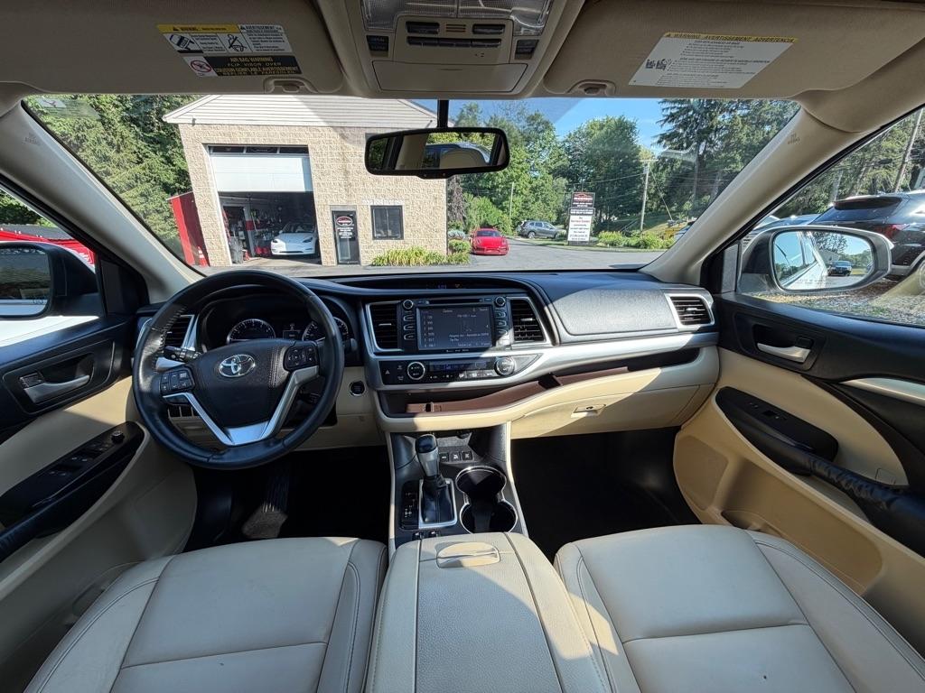 Toyota Highlander  2016