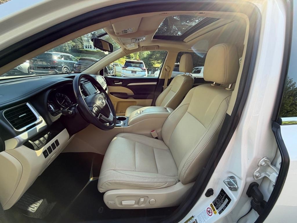 Toyota Highlander  2016