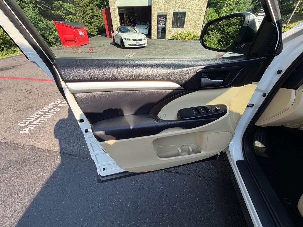 Toyota Highlander  2016