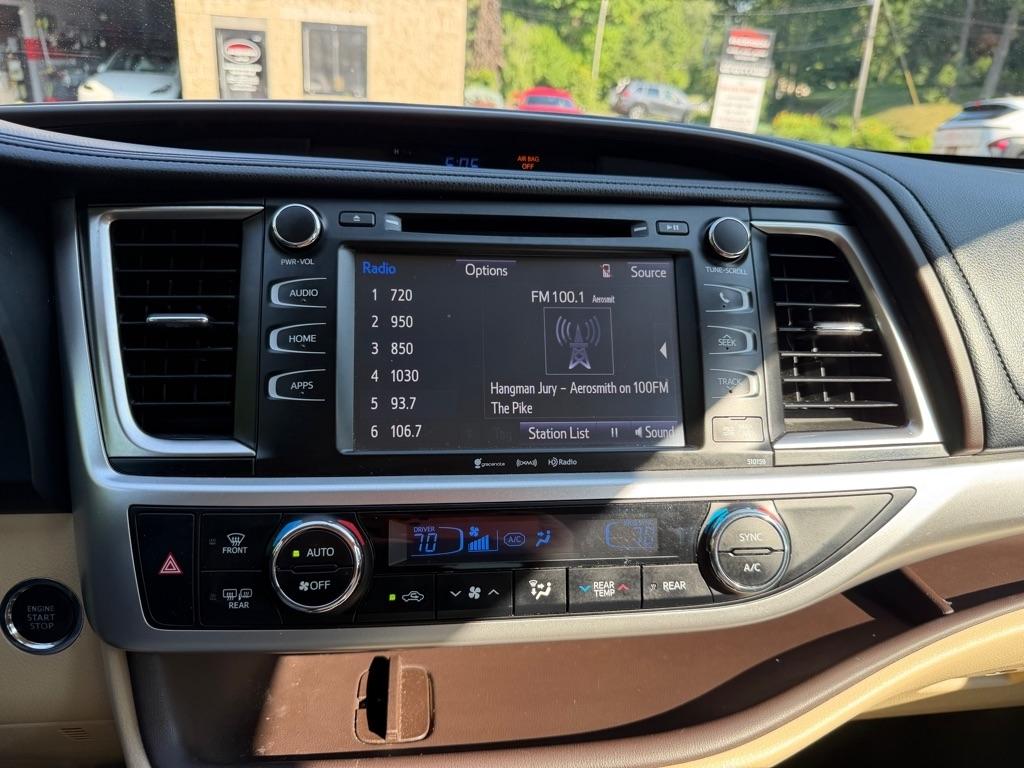 Toyota Highlander  2016
