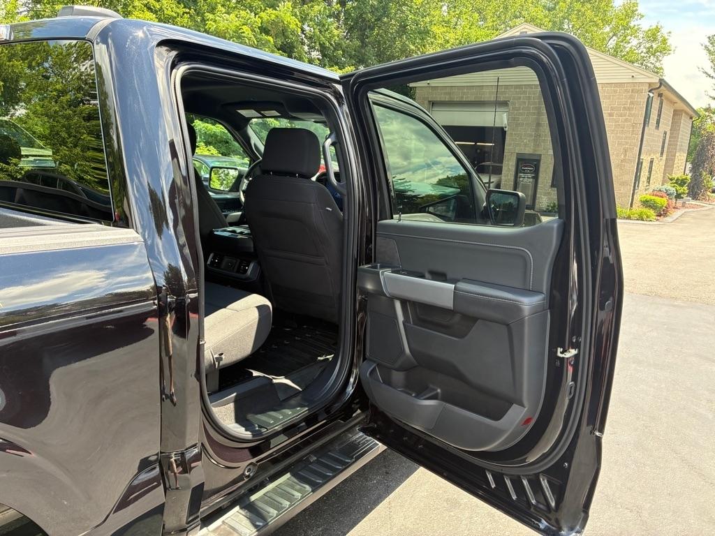 Ford F-150  2025
