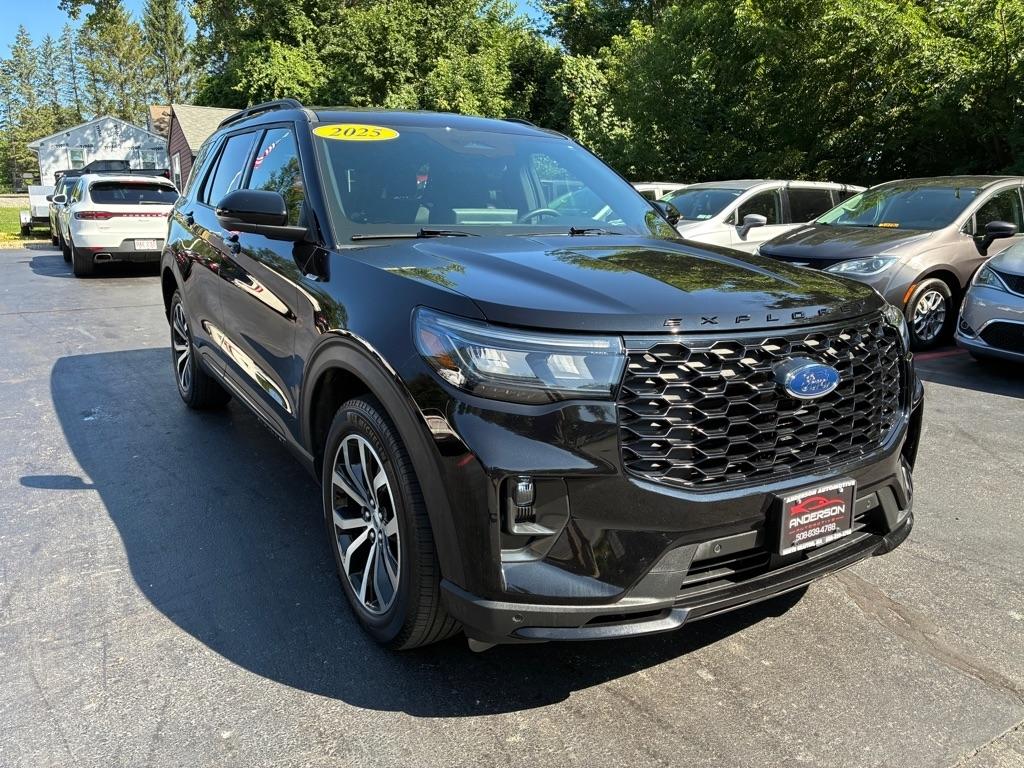 Ford Explorer  2025