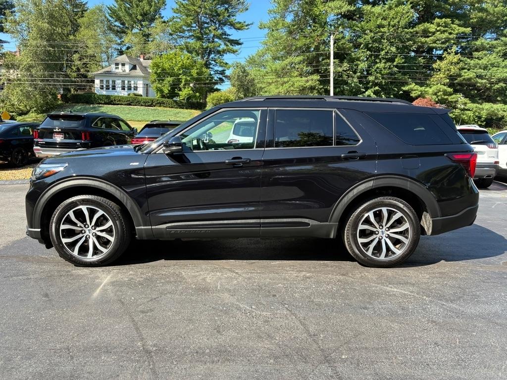 Ford Explorer  2025