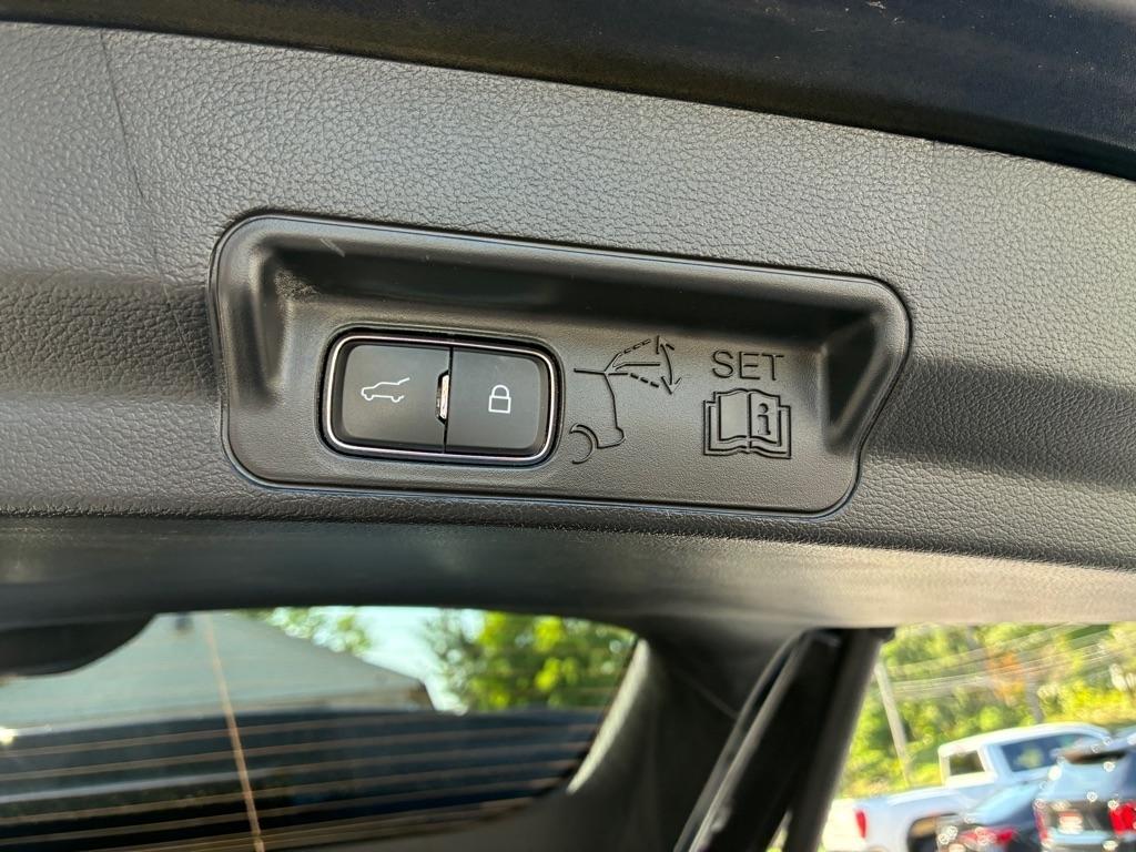 Ford Explorer  2025
