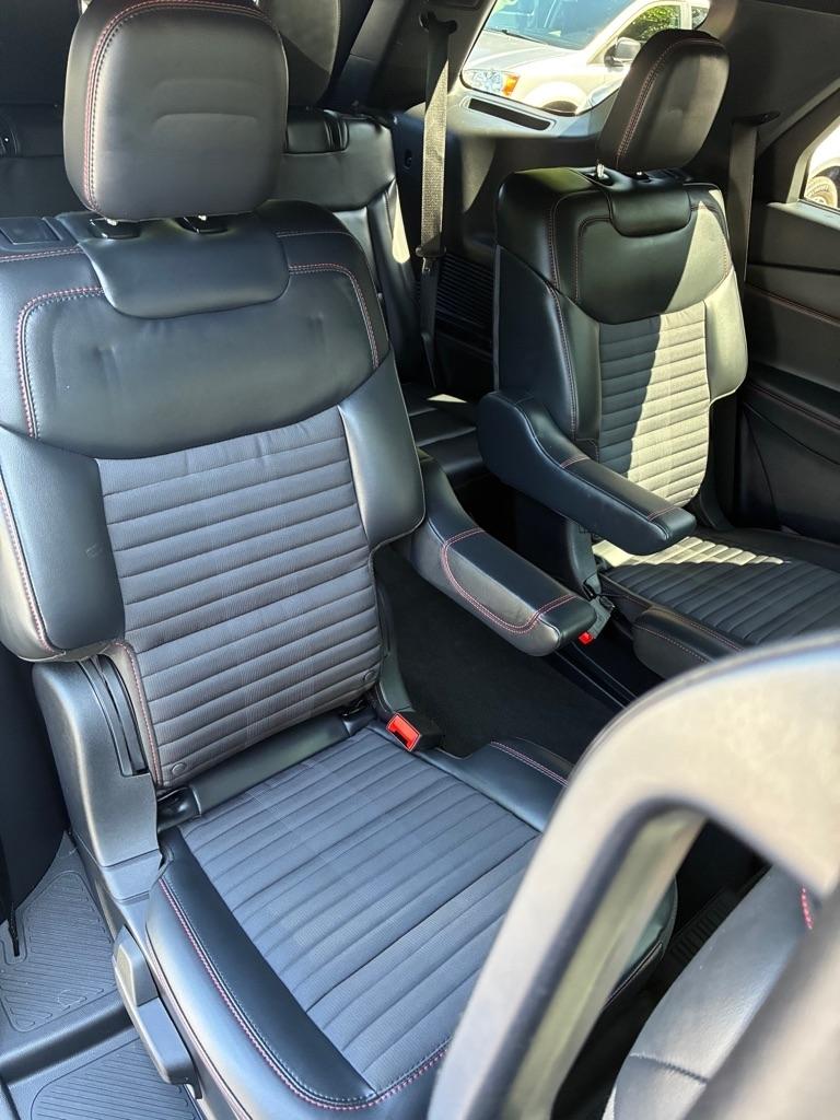 Ford Explorer  2025