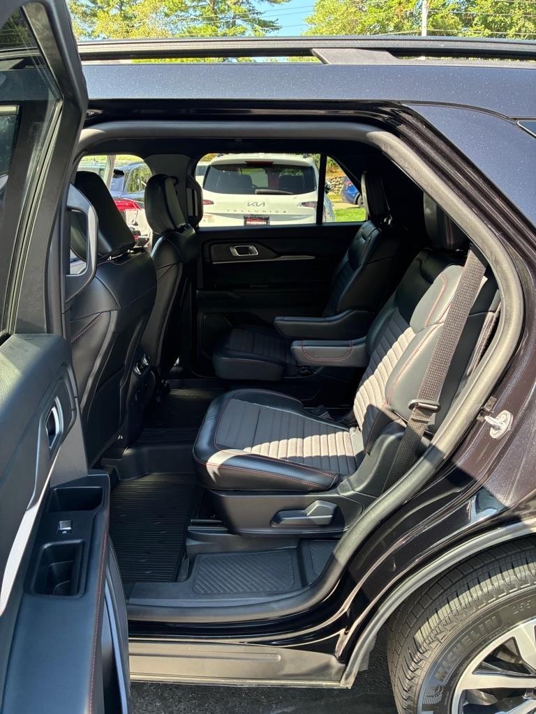 Ford Explorer  2025