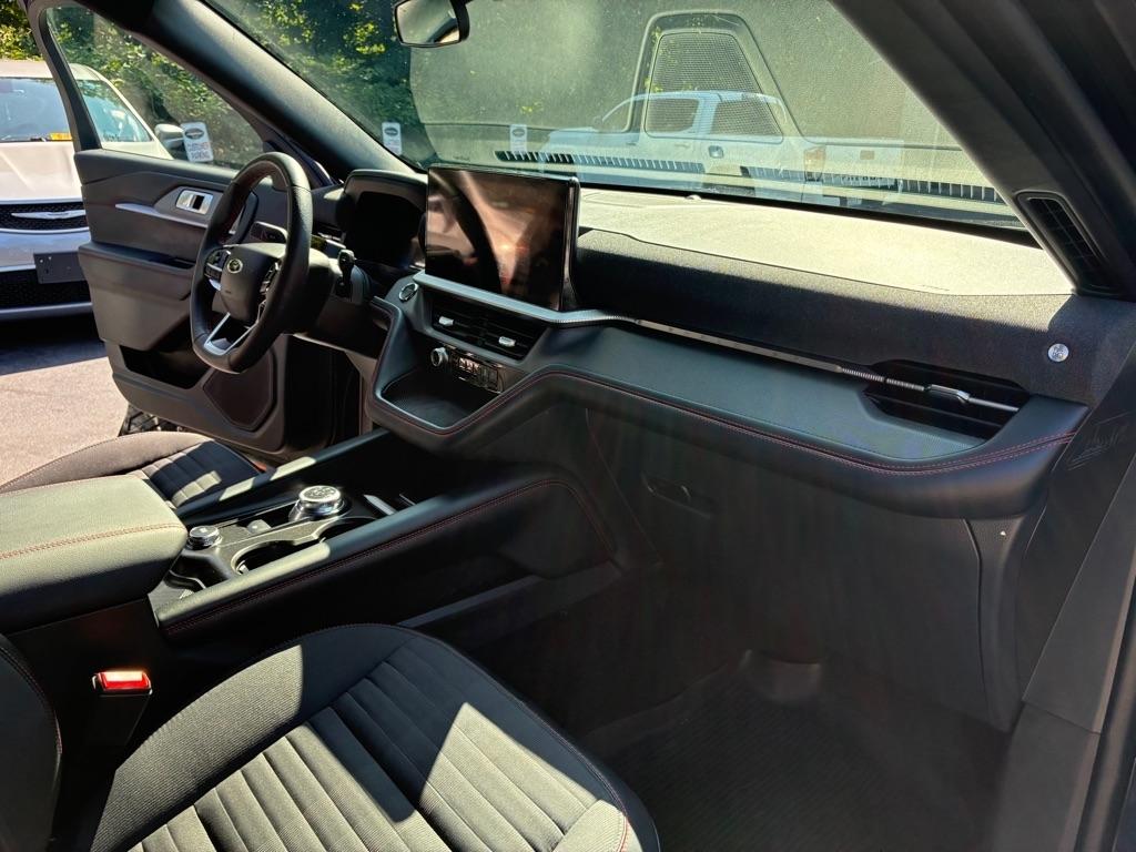 Ford Explorer  2025