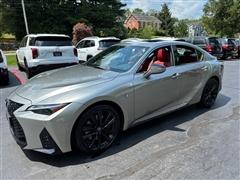2022 Lexus IS 