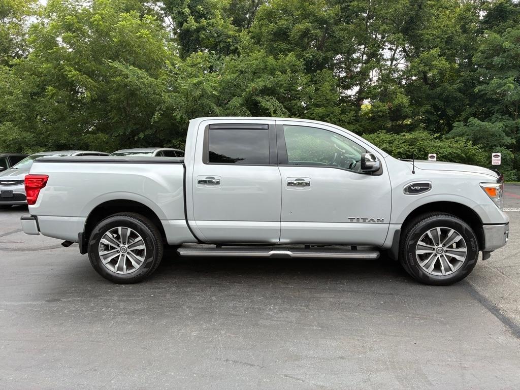Nissan Titan  2017