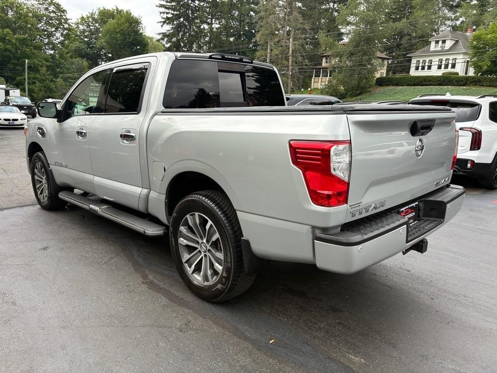 Nissan Titan  2017