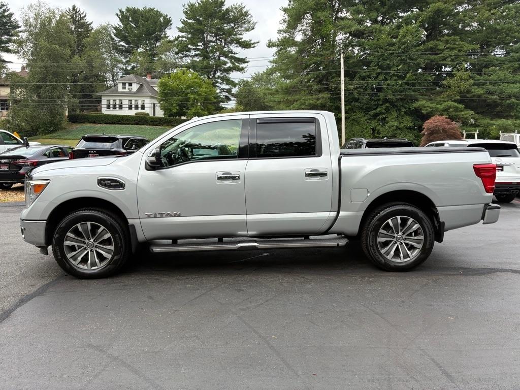 Nissan Titan  2017