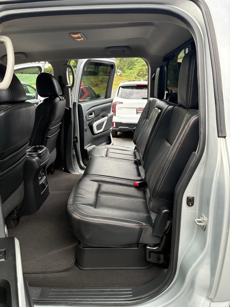Nissan Titan  2017