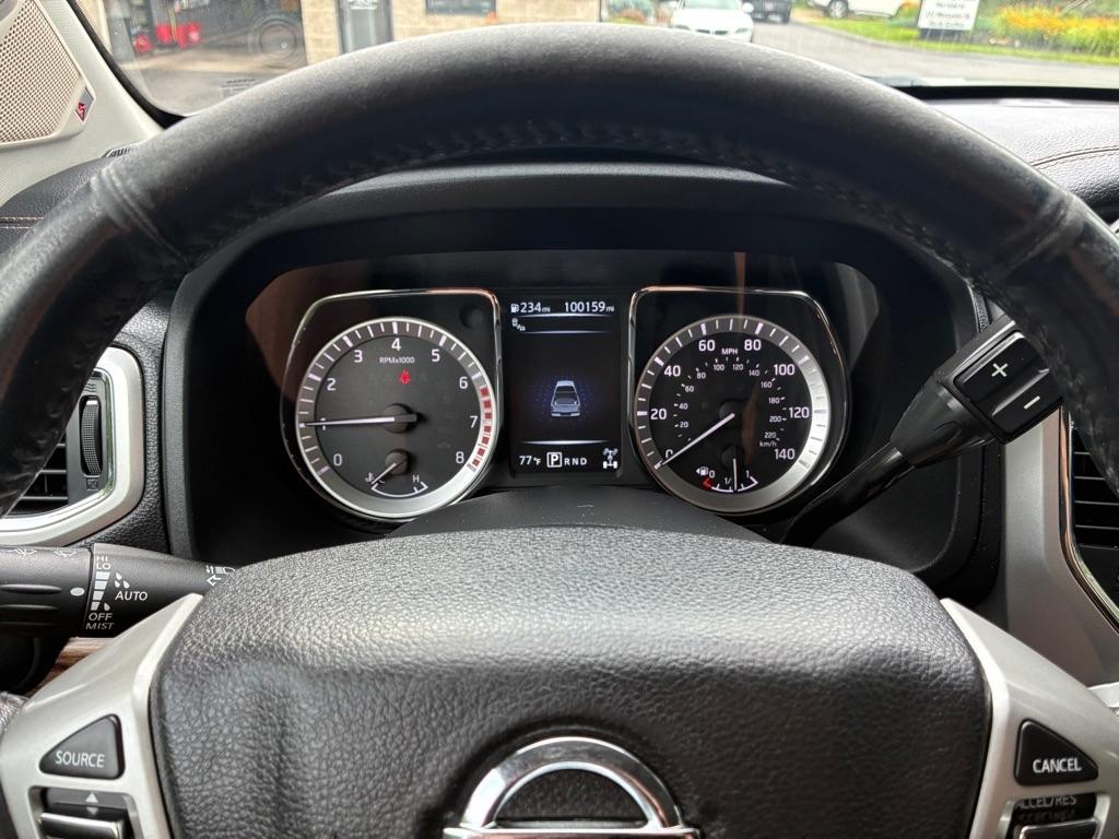 Nissan Titan  2017
