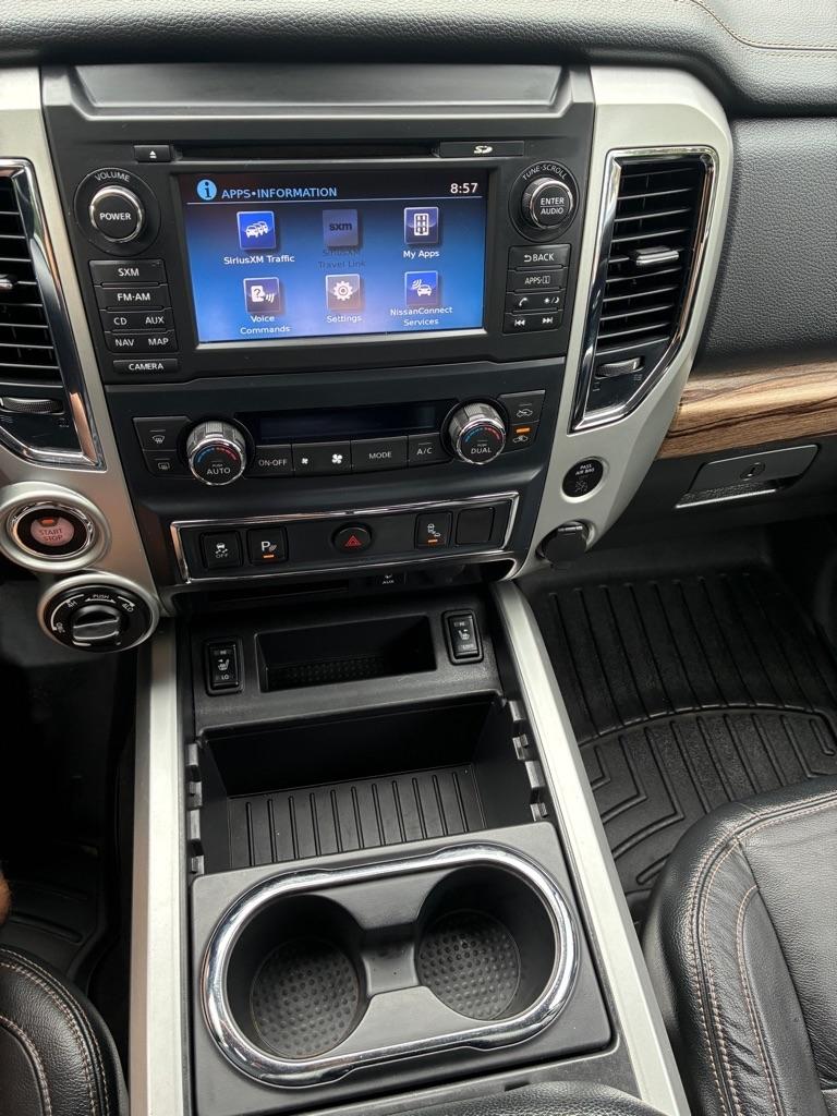 Nissan Titan  2017