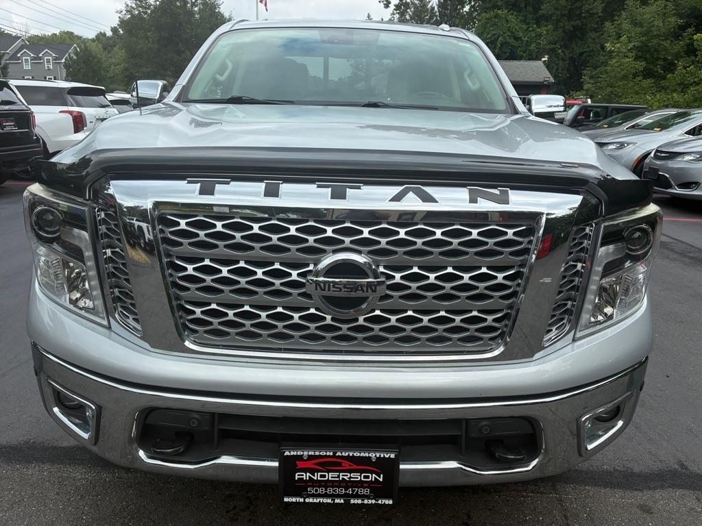 Nissan Titan  2017