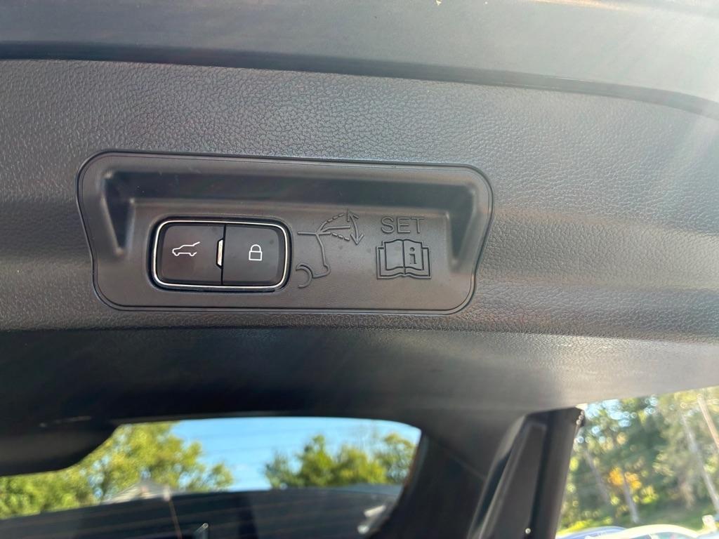 Ford Explorer  2023