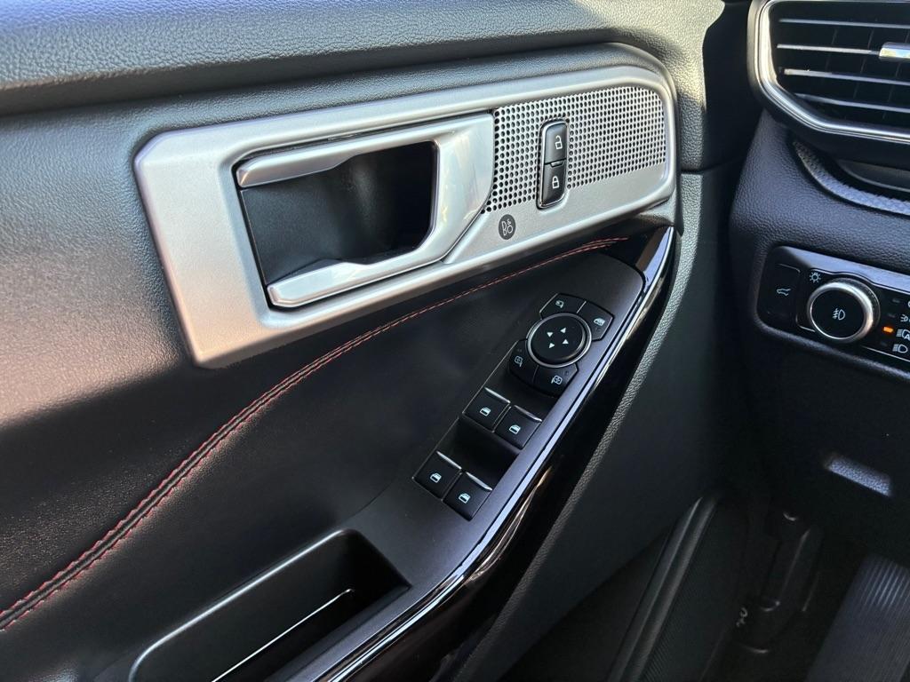 Ford Explorer  2023