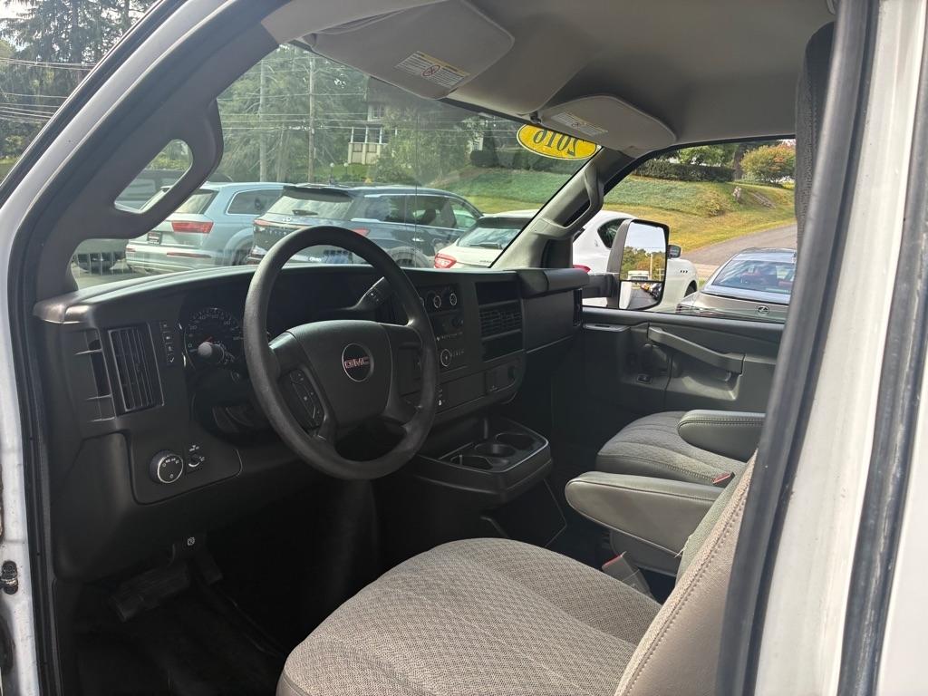 GMC Savana  2016