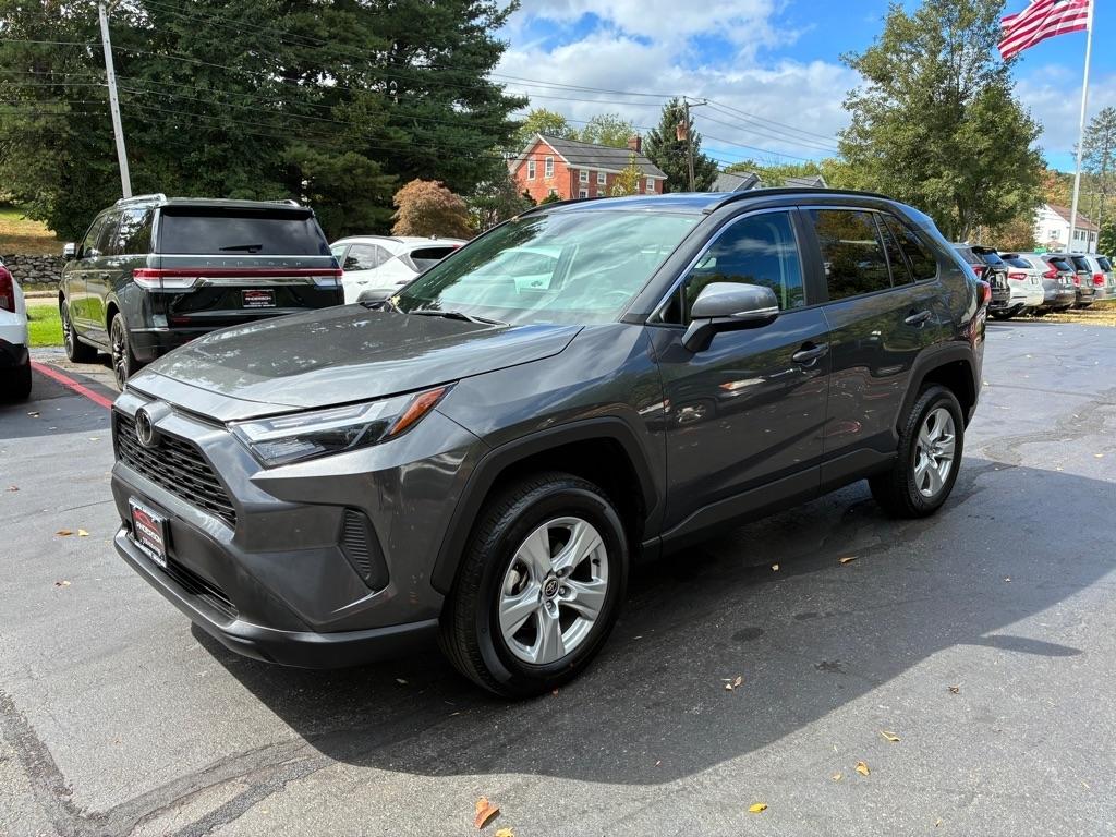 Toyota RAV4  2025