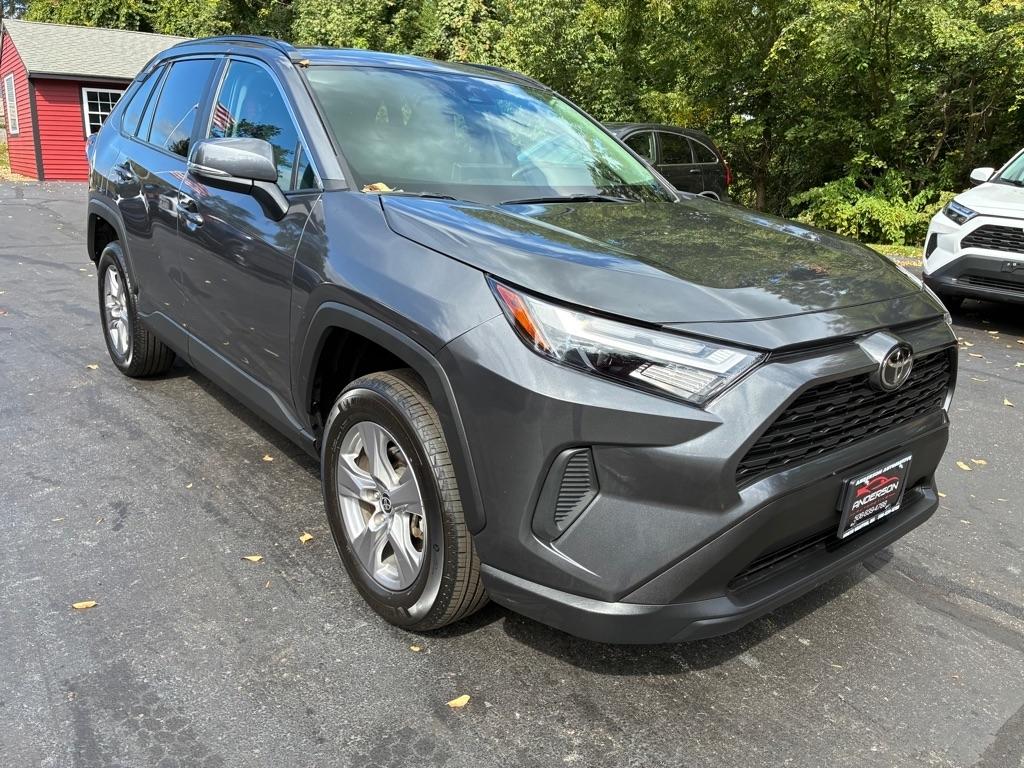 Toyota RAV4  2025