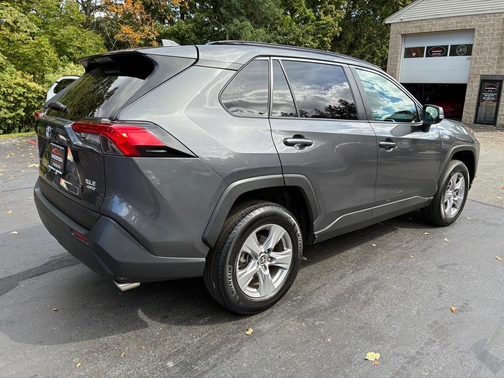 Toyota RAV4  2025