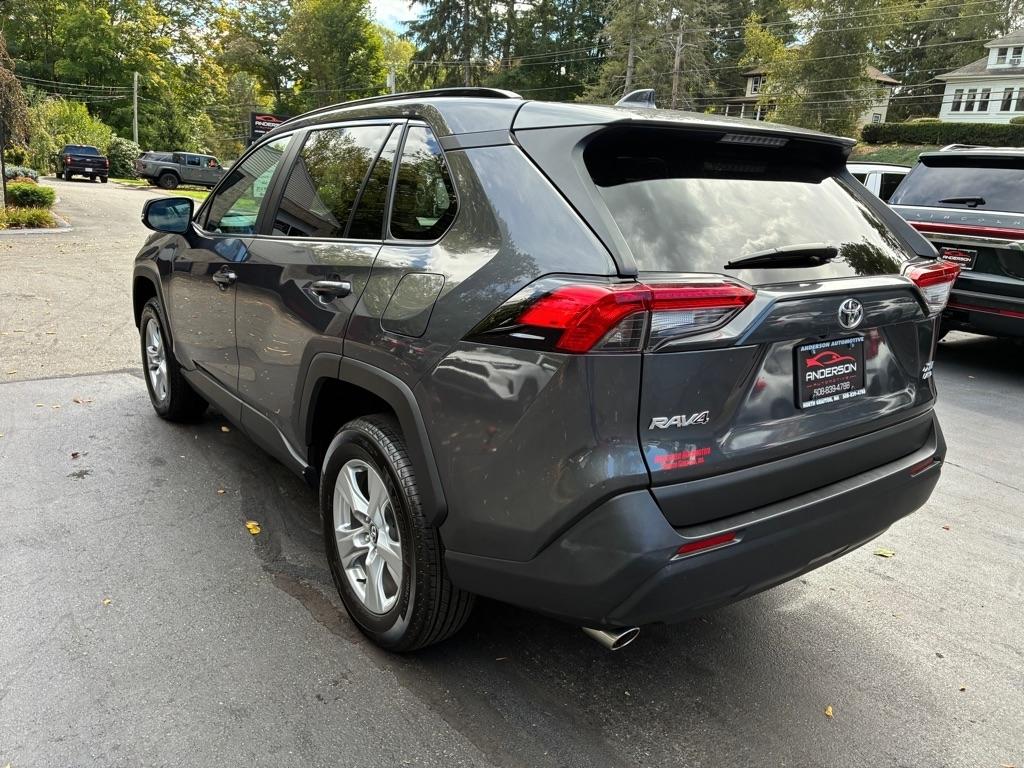Toyota RAV4  2025