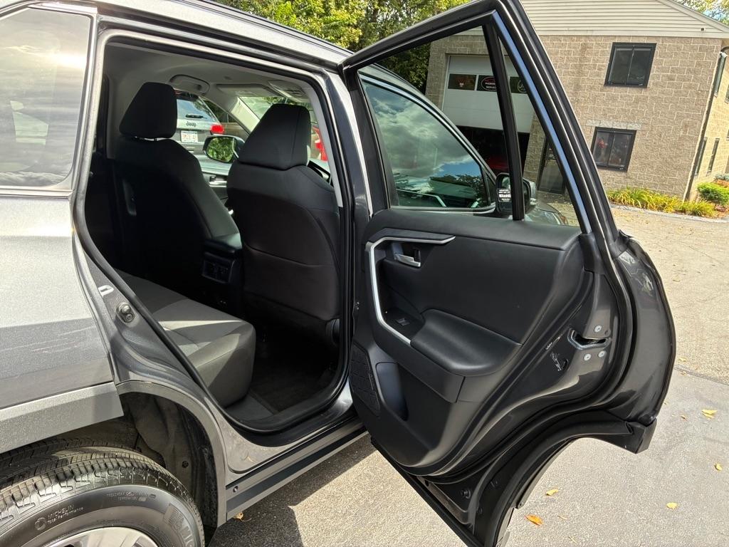 Toyota RAV4  2025