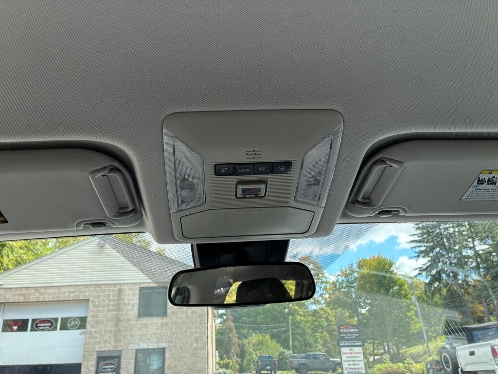 Toyota RAV4  2025