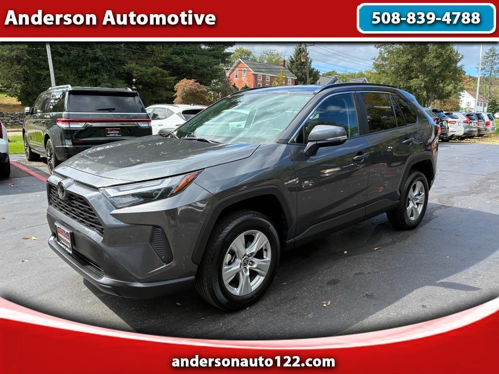 2025 Toyota RAV4 XLE