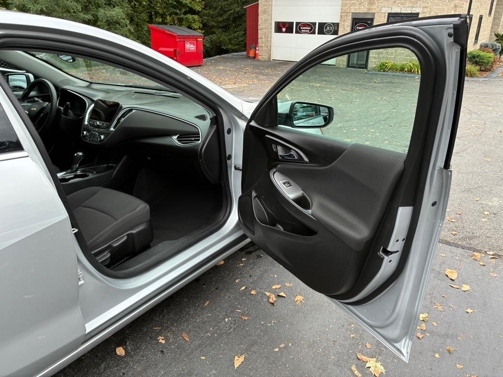 Chevrolet Malibu  2020