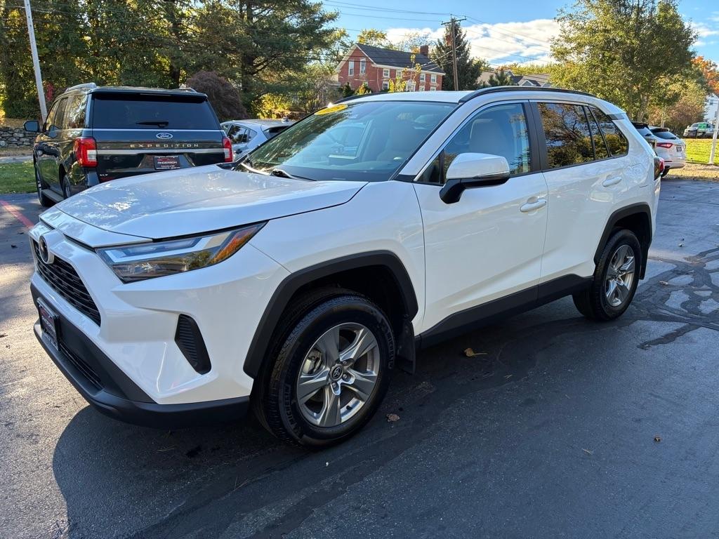 Toyota RAV4  2025