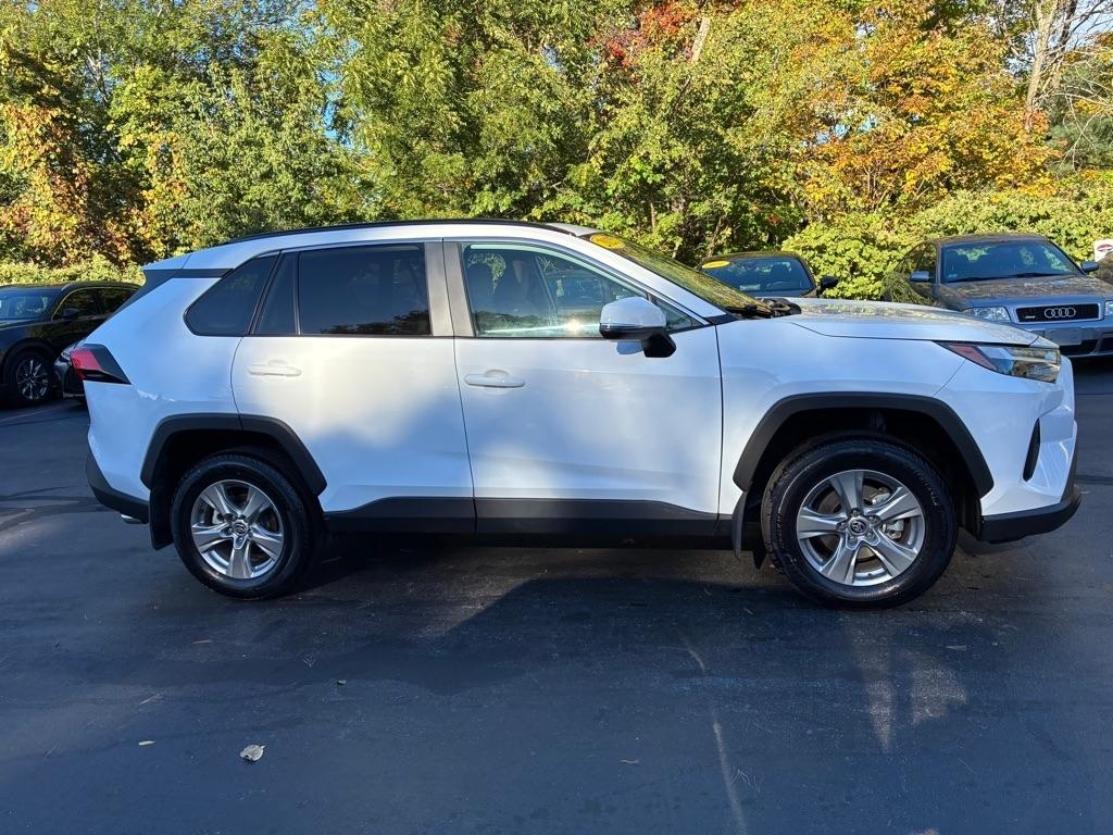 Toyota RAV4  2025