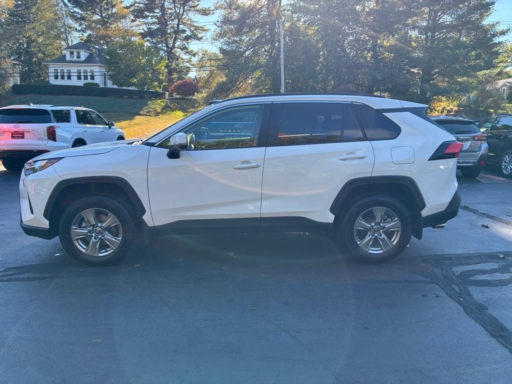 Toyota RAV4  2025