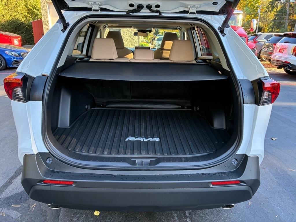 Toyota RAV4  2025