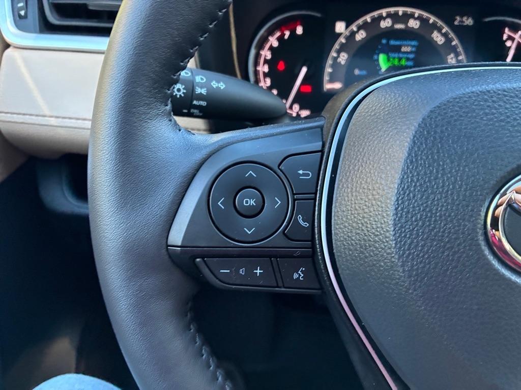 Toyota RAV4  2025