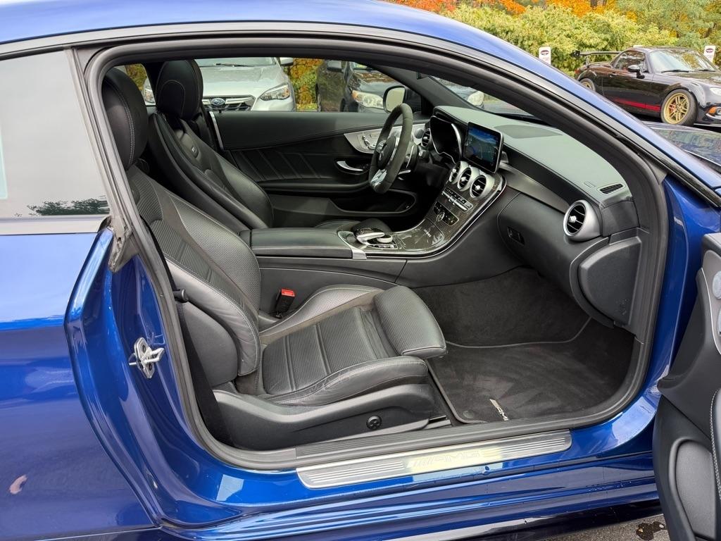 Mercedes-Benz C-Class  2021