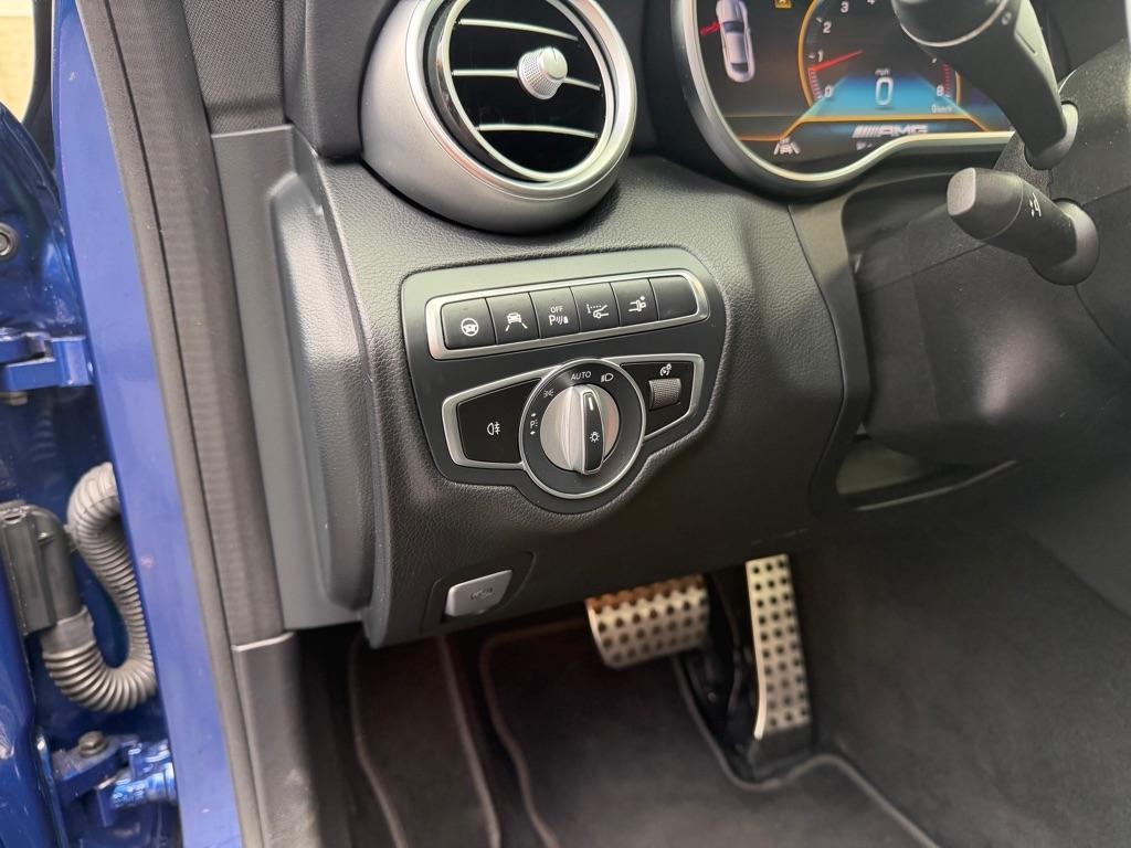 Mercedes-Benz C-Class  2021