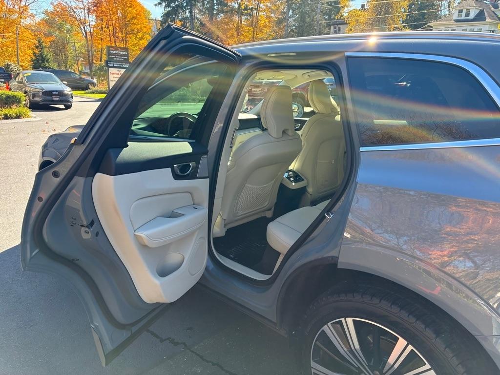 Volvo XC60  2022