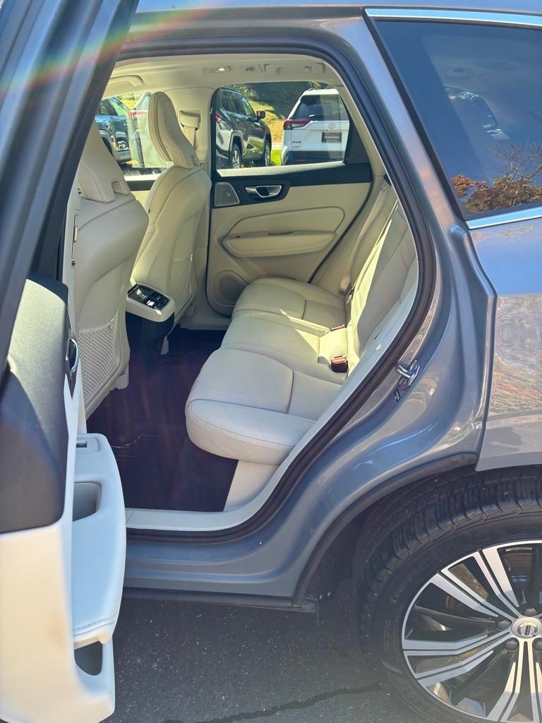 Volvo XC60  2022