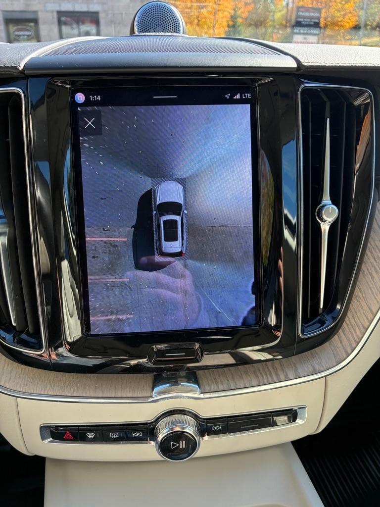 Volvo XC60  2022